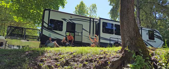 Mark and Lesa brought their giant toy hauler to Grants Pass.