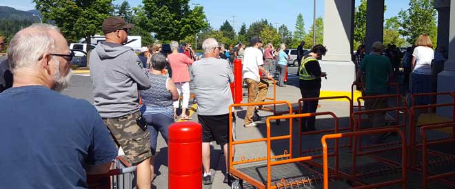 Couldn't believe the crowd this morning waiting for Costco to open at 10 a.m.