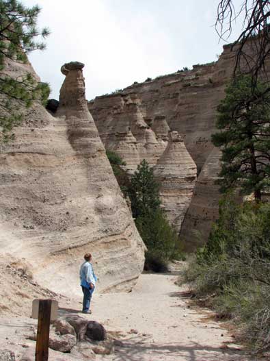 The beginning of the trailhead into Tent Rocks