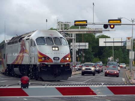 Railrunner leaving Santa Fe for Albuquerque