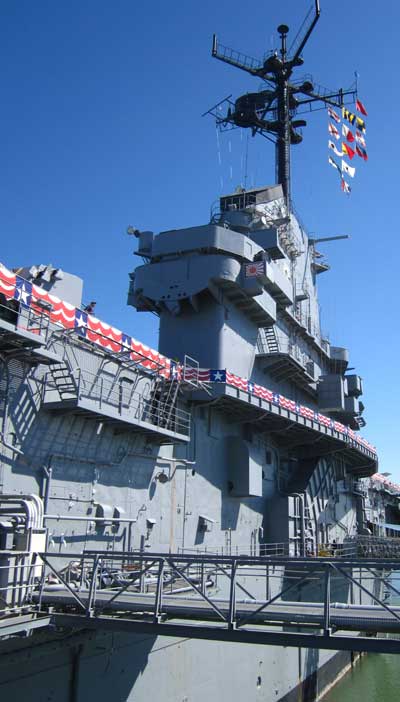 A great view of the bridge. Notice the Japanese flag on the right side of the bridge tower. 