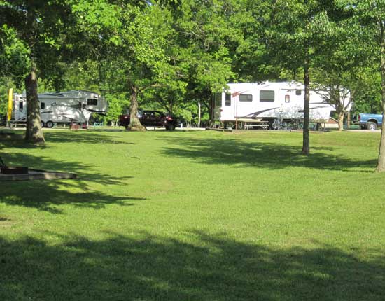 Parked at Holmes Bend COE campground