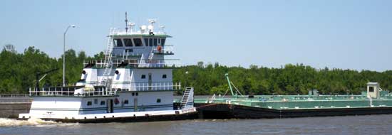 We caught a tug and barges at the Fulton Lock