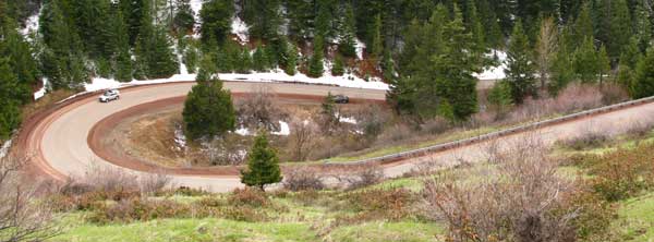 One of the several hairpin turns climbing to Howard Priarie