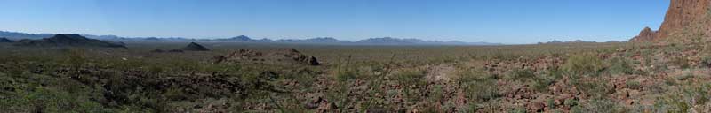 The view of the desert vally from the Palm Canyon