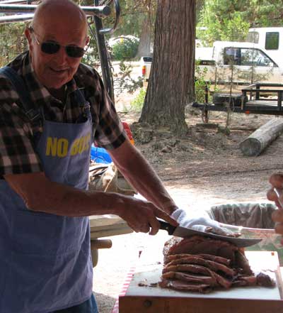 Slicing the barbeque