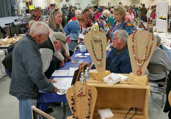 The QIA craft show in Quartzsite