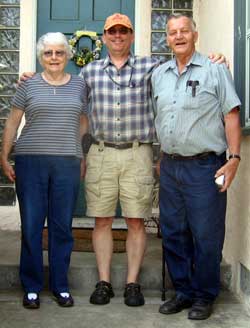 Dale with parents, Dale and Doris