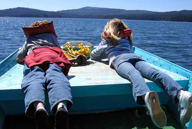 Courtney and Dustin in the bow of a Prairie Belle