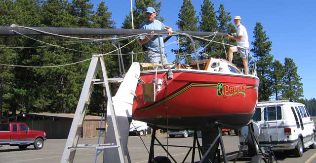 Walk the mast back so the base of the mast is at the mast plate