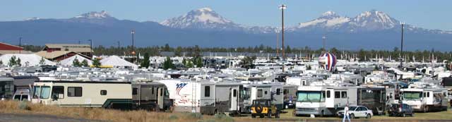 The volcanoes of the Cascade Mountains ovelook the rally.