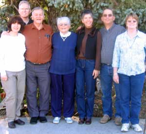 Sister Sandy and her husband Ed, Papa Dale, Mother Doris, Sister Dorana, Dale and Gwen